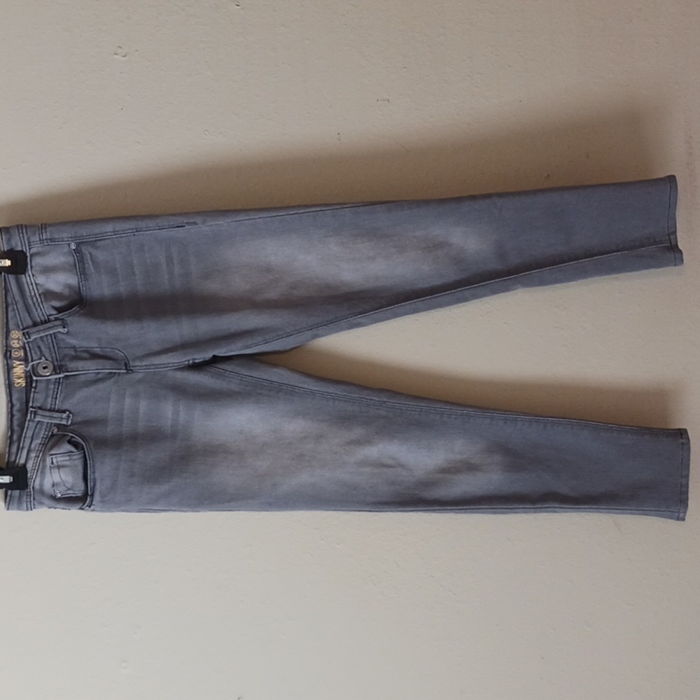 Denim co skinny jeans size 6 Color Grey